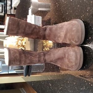 TALL CHOCOLATE BROWN UGG BOOTS SZ 8